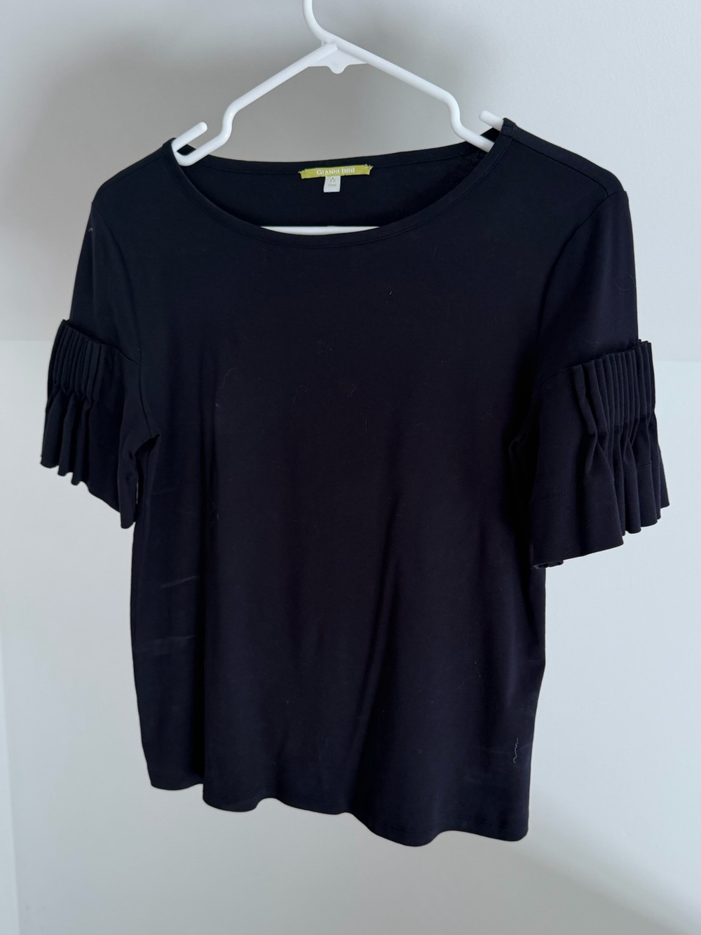 Gianni Bini Navy Blue Ruffled Sleeve Top size XS